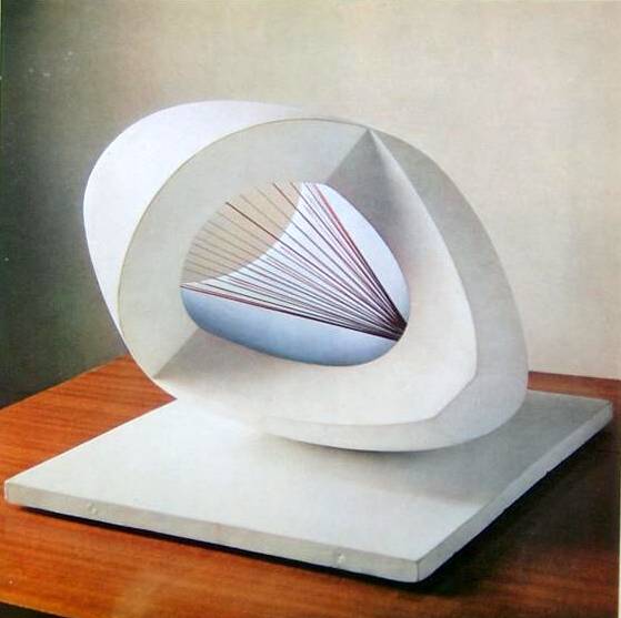Sculpture With Colour (oval form) Pale Blue and Red 1943 BH119